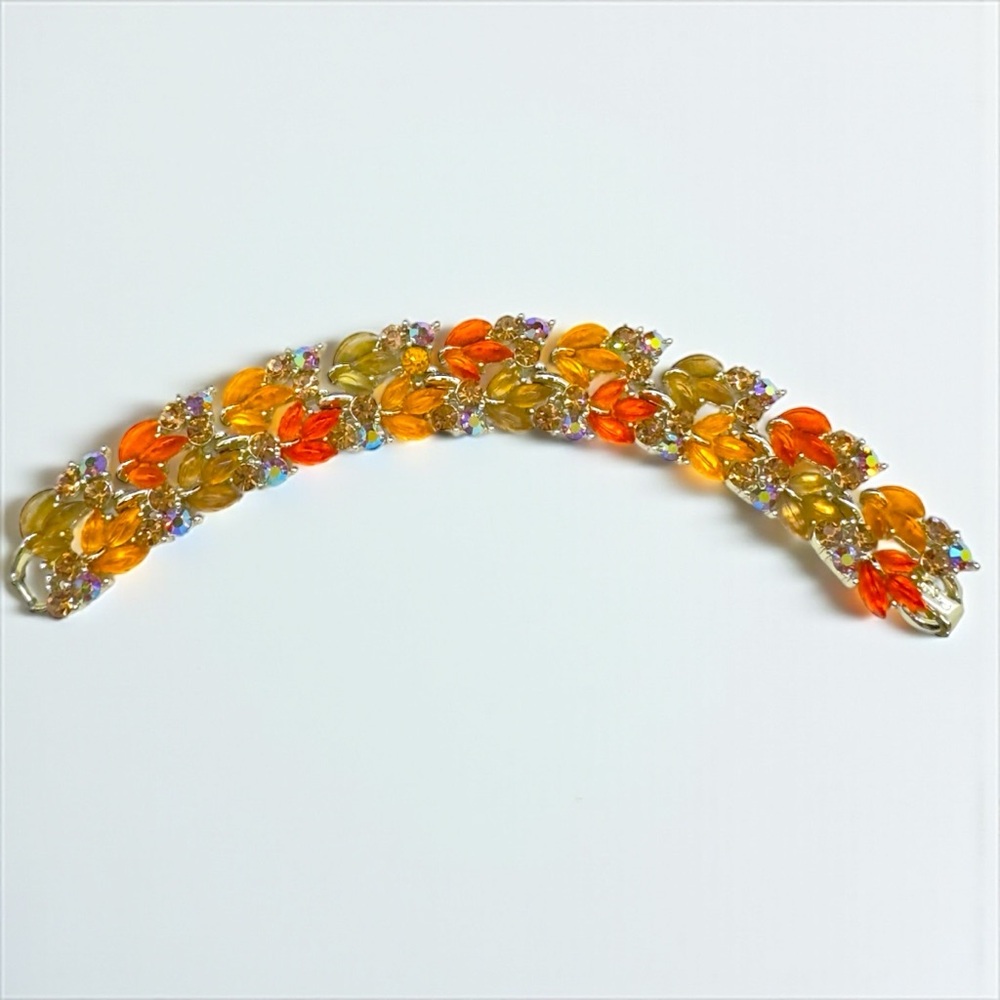 Vintage Hallmarked Lisner Fall Colored Acrylic Leaves & Rhinestone Bracelet - Picture 7 of 12
